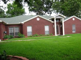 4648 Kelly Ln, Groves, TX 77619