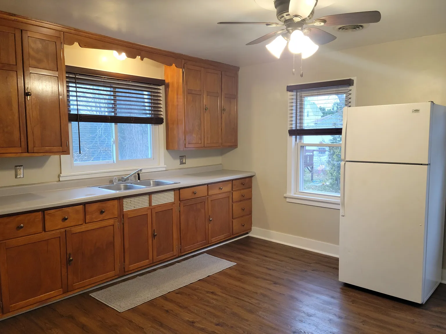 1 bed, $1,000 — Photo 3