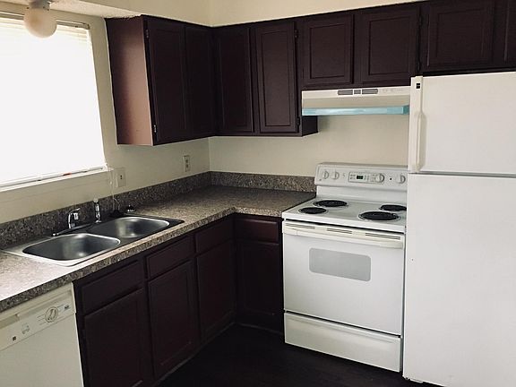 2nd image of 2802 Wimbledon Ct APT B