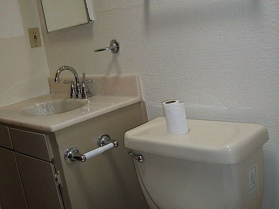 2nd Bathroom