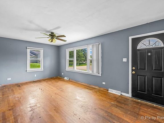 3rd image of 239 Vista Rd