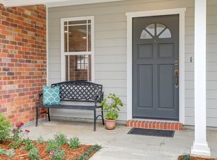 107 Foxglen Ct, Lafayette, LA 70503
