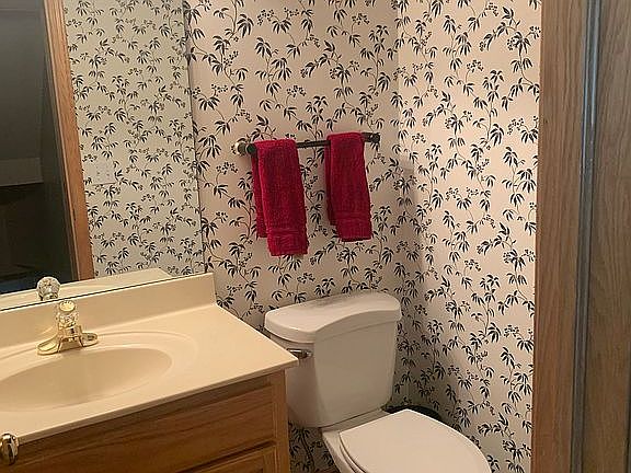 2nd image of 14006 Browne Cir