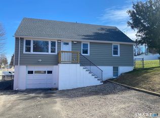 95 Marcel St, Bridgeport, CT 06606