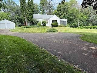 2nd image of 641 Sibley Memorial Hwy