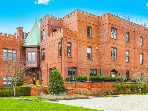 78 Rhode Island Ave Unit 5, Newport, RI 02840