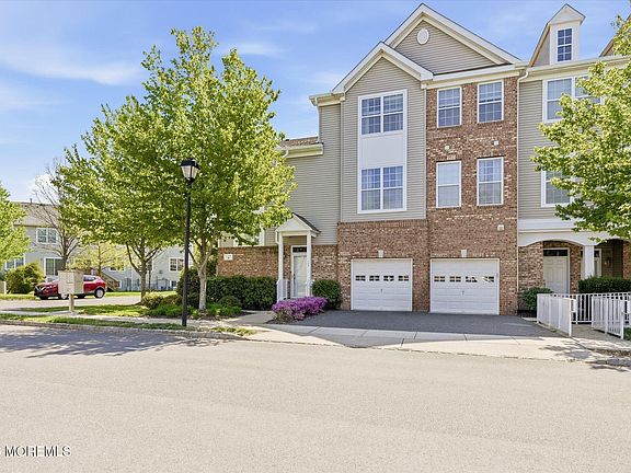 5th image of 140 Melanie Way #1910