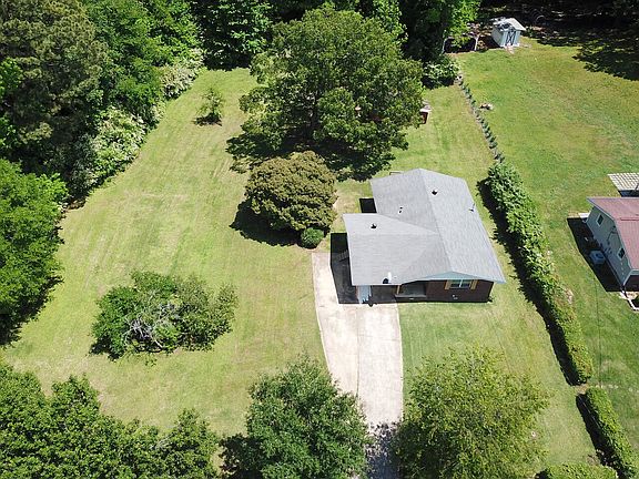 2nd image of 202 E Wheeler Dr