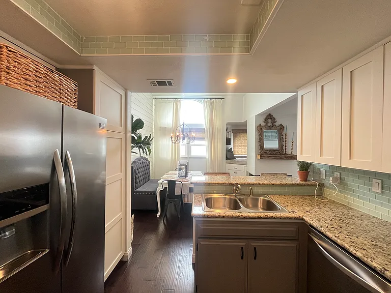 380 Foothill Rd — Photo 3