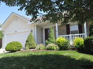 2313 N 164th St, Omaha, NE 68116