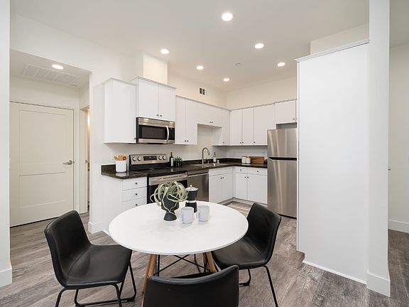 4th image of 6470 El Camino Real #211