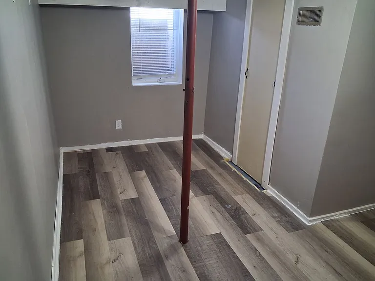 110 S Wilmoth Ave — Photo 16