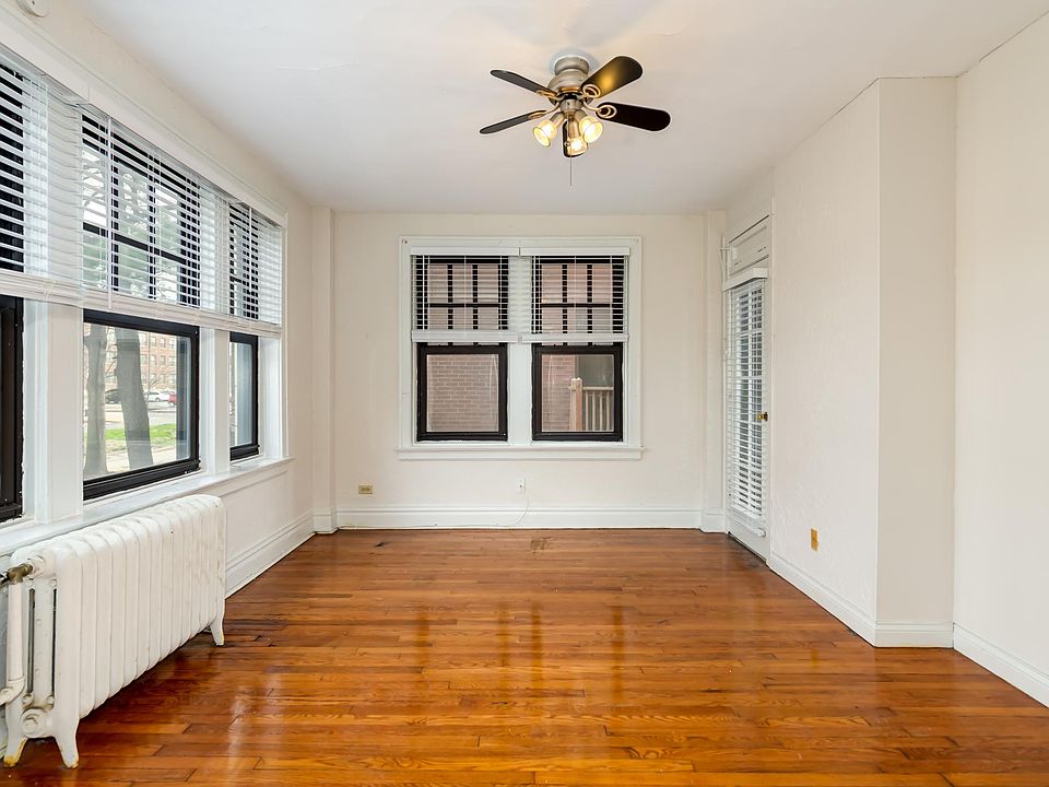 1st image of 5616 Pershing Ave #20