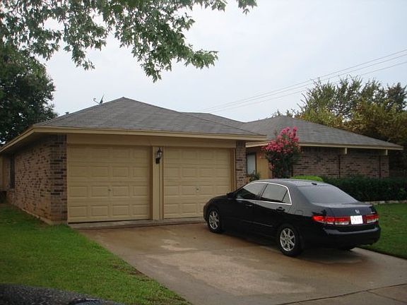 2nd image of 3725 Teal Ln