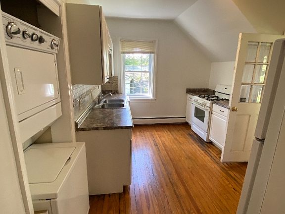 4th image of 437 N Highland Ave #A