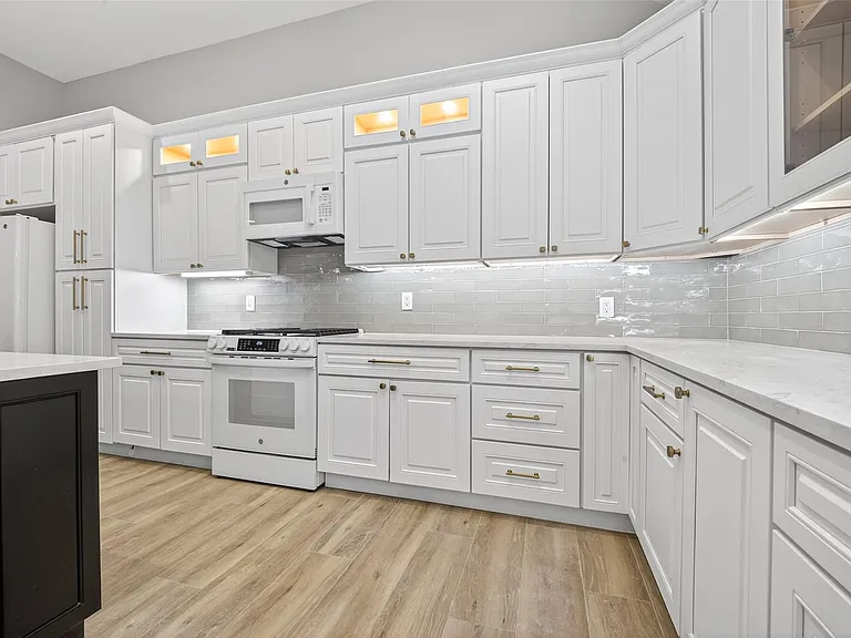 3117 Cedar Knolls Dr — Photo 14
