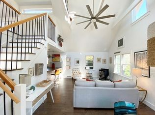 21 West St, South Kingstown, RI 02879