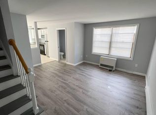 81 University St APT 3, Portland, ME 04103