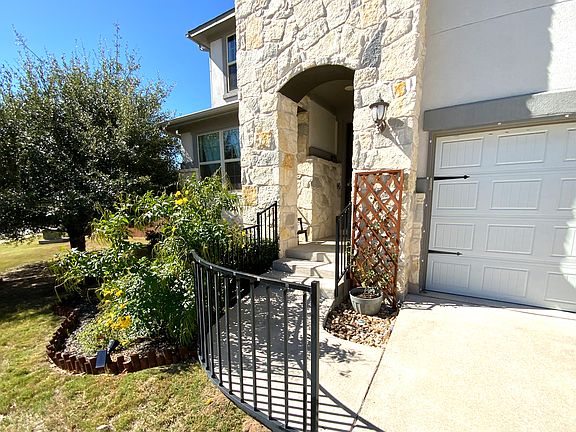 5th image of 16028 Cinca Terra Dr