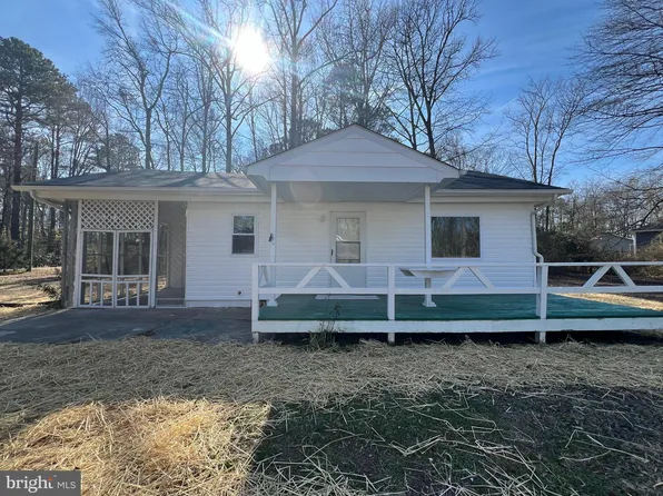 416 Brooks Dr, Colonial Beach, VA 22443