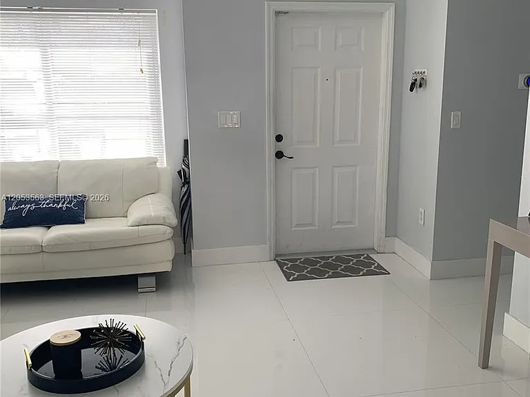 9720 SW 164th Ave — Photo 4