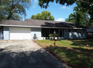 11706 Country Club Pl, Tampa, FL 33612