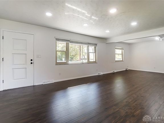 5th image of 2791 Oriole Dr