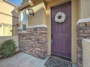 4 bed, 1658 sqft, $2,790 — Photo 1