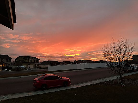 3rd image of 5605 Belmont Dr