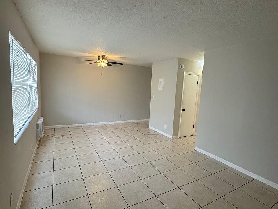 1st image of 325 NW 15th St #11399595