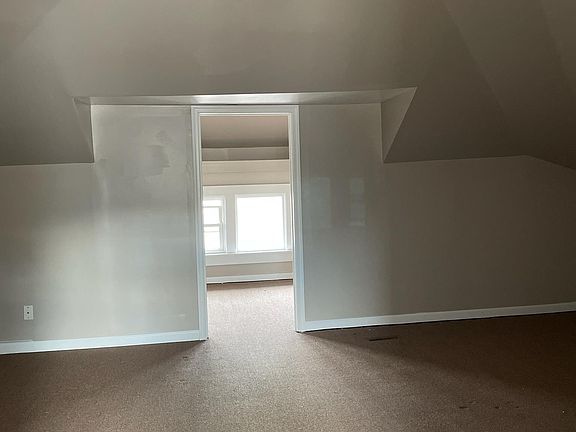 5th image of 128 Broad St #1