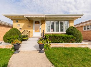 5025 N Ridgewood Ave, Harwood Heights, IL 60706