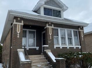 2335 Scoville Ave, Berwyn, IL 60402