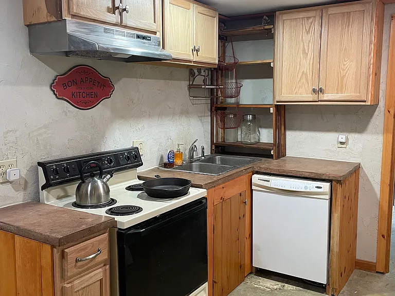 1 Harding Rd — Photo 17