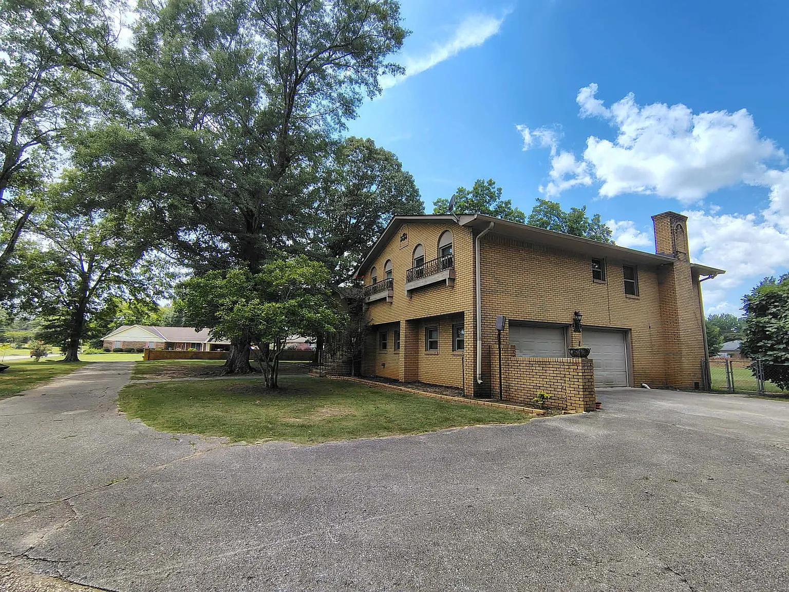 4 bed, 2676 sqft, $2,150 — Photo 1