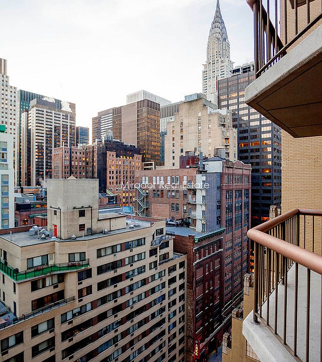 1st image of 245 E 44th St APT 14B