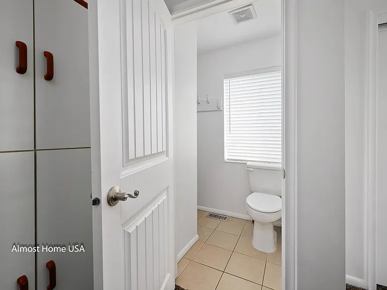 1250 E 3545 S — Photo 25