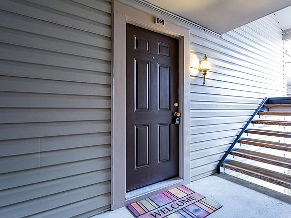 3rd image of 6935 Mary Caroline Cir APT G