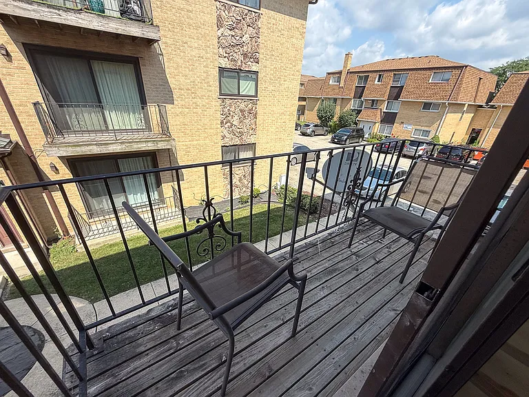 8504 W Catherine Ave #2N — Photo 16