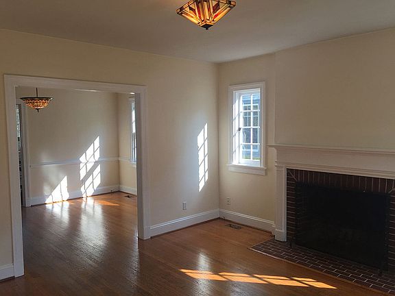 2nd image of 213 W 30th St