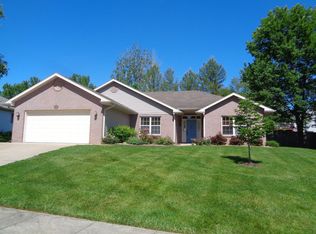 3800 Woods Edge Rd, Columbia, MO 65203