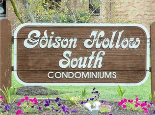 1940 Raspberry Ct, Edison, NJ 08817