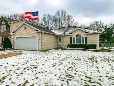 36348 Valley Ridge Dr, Eastlake, OH, 44095