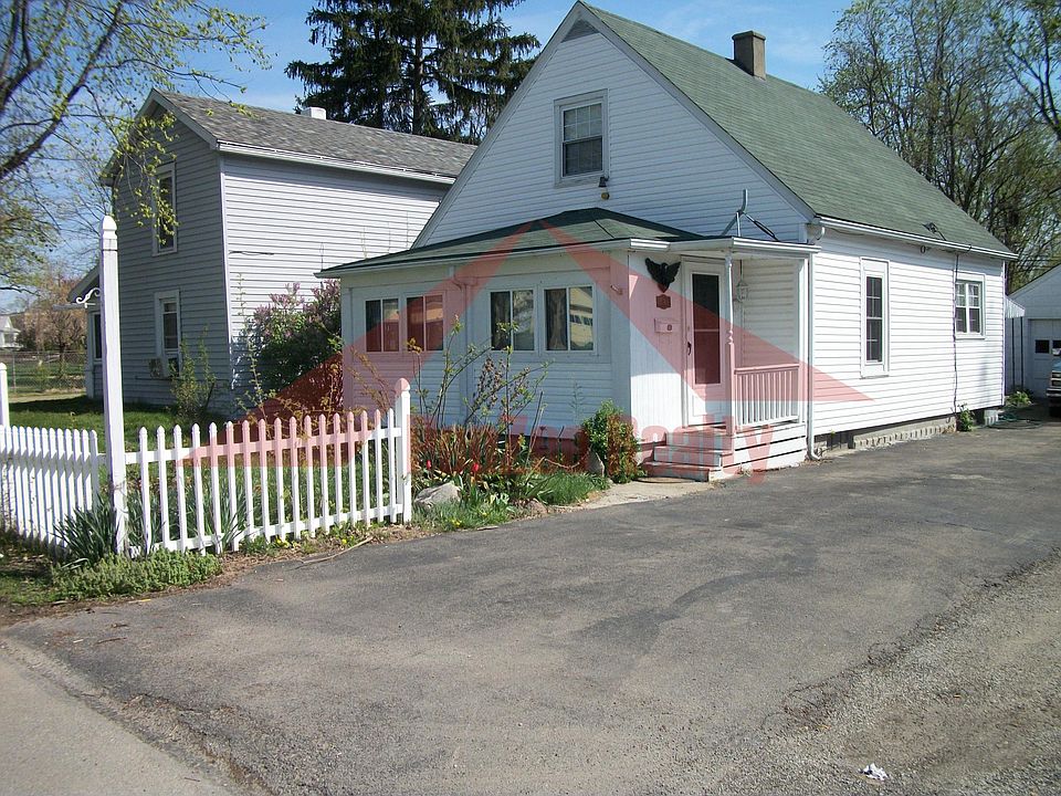 1st image of 2448 Fairport Ave