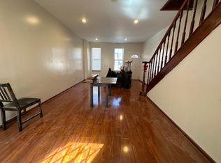 638 Reed St, Philadelphia, PA 19147