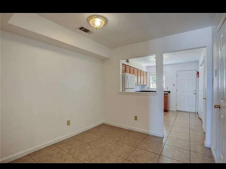 1312 Cartier Dr #A — Photo 6