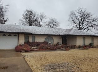 6 Preston Cir, Stillwater, OK 74075