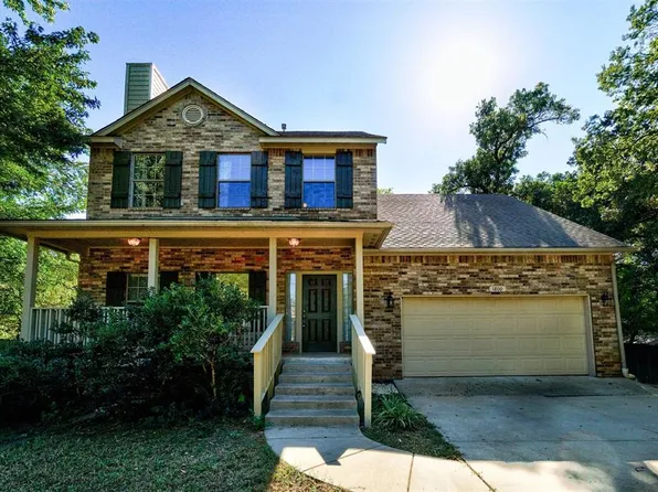 1800 Council Bluff Dr, Edmond, OK 73013