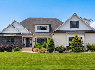 137 Wellington Ct, Advance, NC 27006