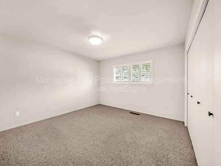 10160 Sun Star Rd — Photo 41